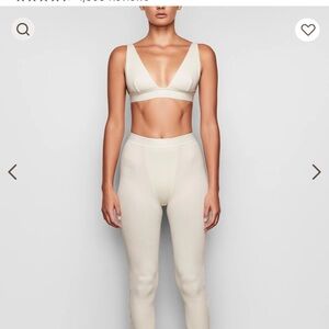 SKIMS Cotton Rib Legging in the shade Bone size xs - gently used